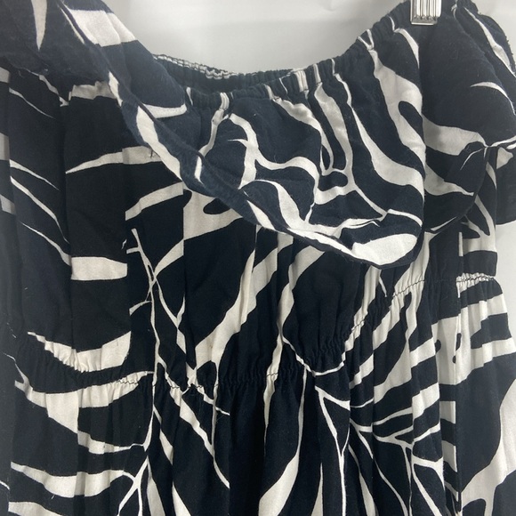 TYBEE ISLAND CLOTHING COMPANY black & white palm tree print strapless maxi dress - Picture 10 of 11